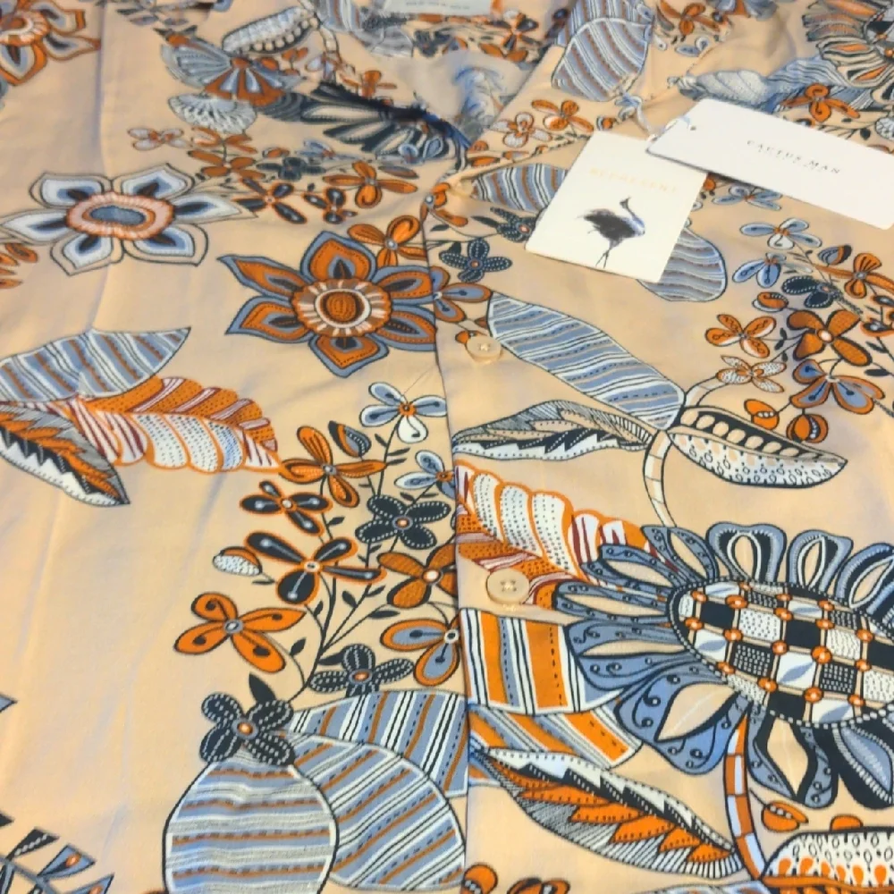 Ricky Singh Floral Print Men's Shirt - Picture 5 of 6